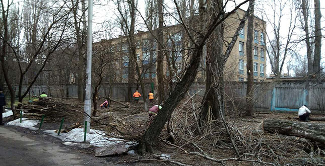 Звітують подільські комунальники (фото)