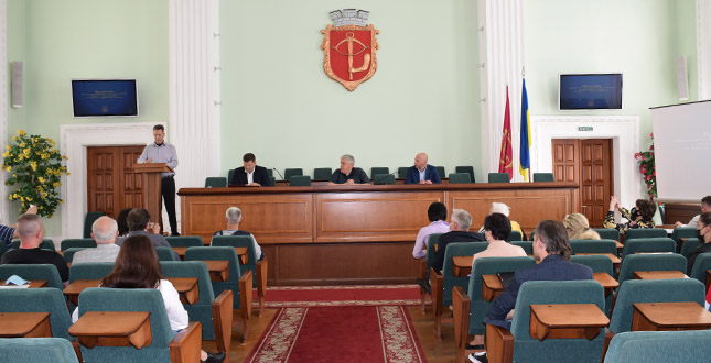 Відбулось засідання Громадської ради, присвячене облаштуванню публічного простору скверу імені Героя України Василя Сліпака (фото)