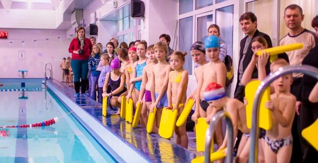 Юні подоляни стали учасниками соціального проекту «Школа дитячого плавання»
