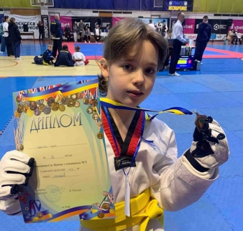 Цієї суботи вихованці гуртка Taekwondo клубу "Академія дитинства" центру клубів "Поділ" прийняли участь у чемпіонаті міста Києва з тхеквондо (ВТФ)