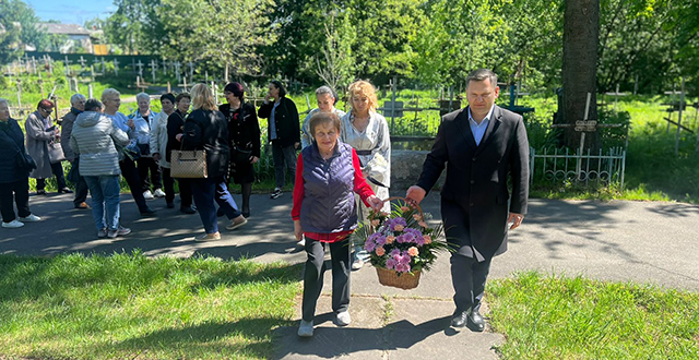 Покладання квітів з нагоди Дня пам'яті та перемоги над нацизмом у Другій світовій війни