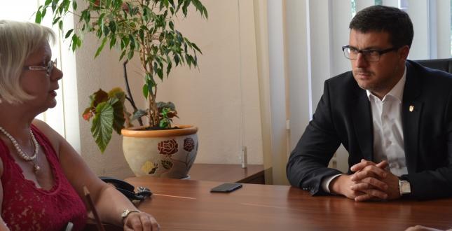 До уваги громадян! 28 липня 2015 року з 16.00 по 18.00 особистий виїзний прийом громадян проведе голова Подільської районної в місті Києві державної адміністрації Валентин Мондриївський