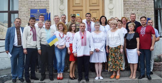 Привітання голови Подільського району Валентина Мондриївського з Днем Державного Прапора та 25-ю річницею незалежності України