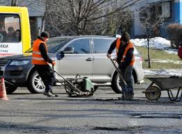 «Київавтодор» розпочав ліквідовувати ямковість на автошляхах столиці