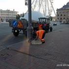 33027
