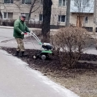 4585