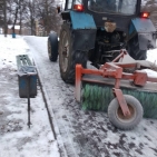 56463