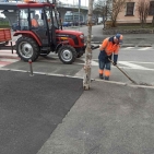 58513